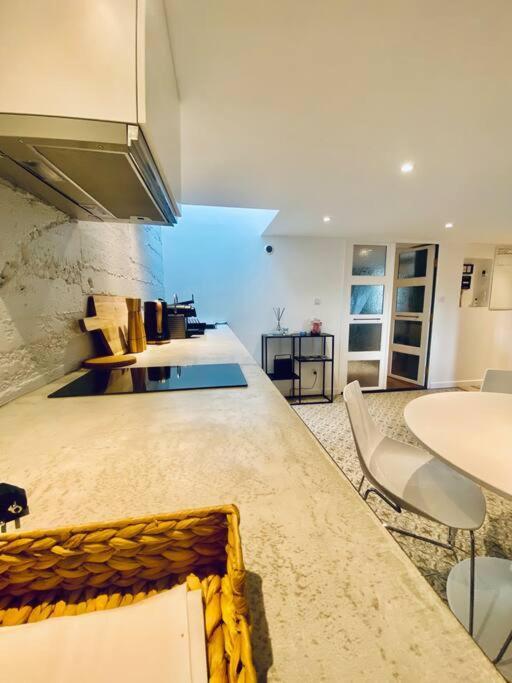 *Astoria 6* Appart Cosy En Plein Centre Vichy Luaran gambar