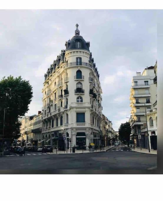 *Astoria 6* Appart Cosy En Plein Centre Vichy Luaran gambar